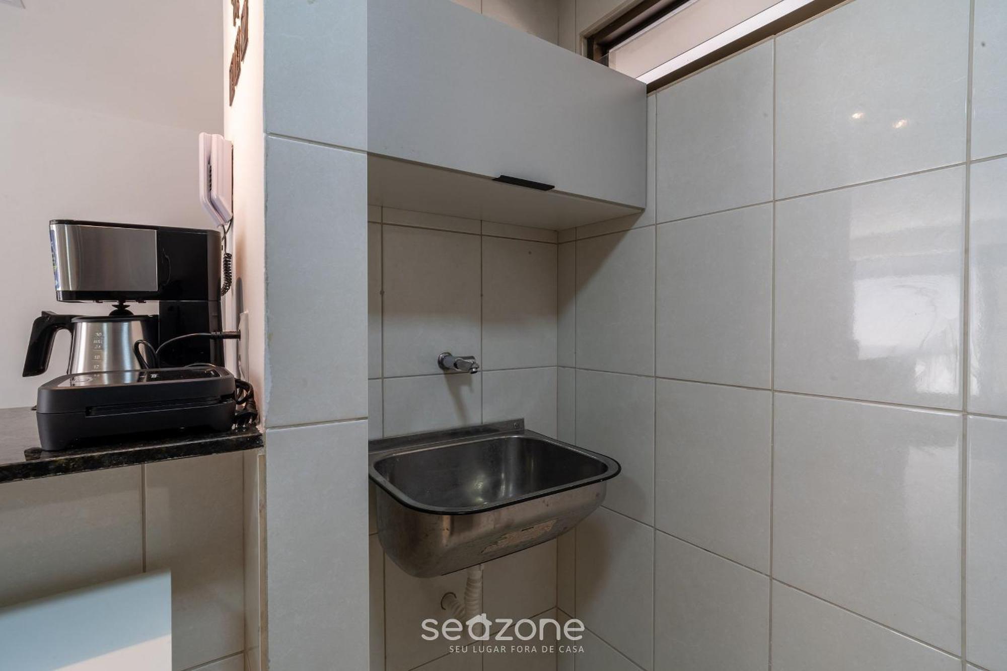 Apartamento Apto Em Cond Quadra Mar E C/ Piscina Hss0007